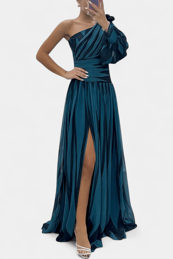 "ソフィア | マキシドレス" can be rewritten as "ソフィア | エレガントマキシドレス" (Sophia | Elegant Maxi Dress).